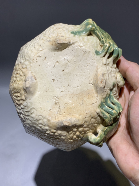 古玩陶瓷【特價處理】清代貼塑二甲傳臚紋水洗拍賣,當前價格688元
