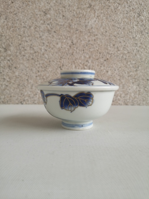 古玩陶瓷青花加彩描金蓋碗拍賣，當(dāng)前價(jià)格350元