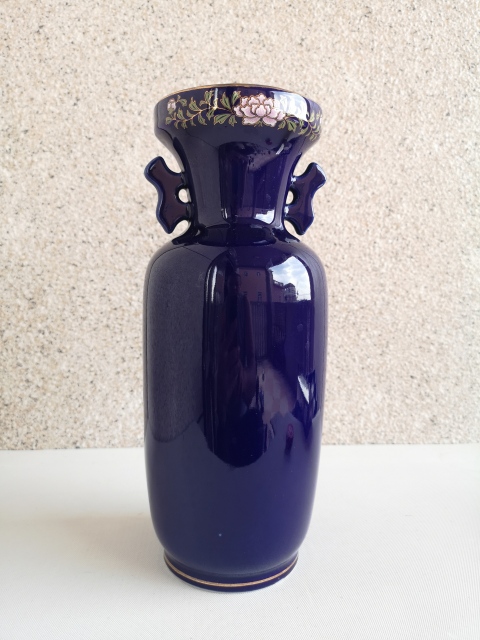 古玩陶瓷花鳥紋藍釉粉彩瓶拍賣,當前價格228元