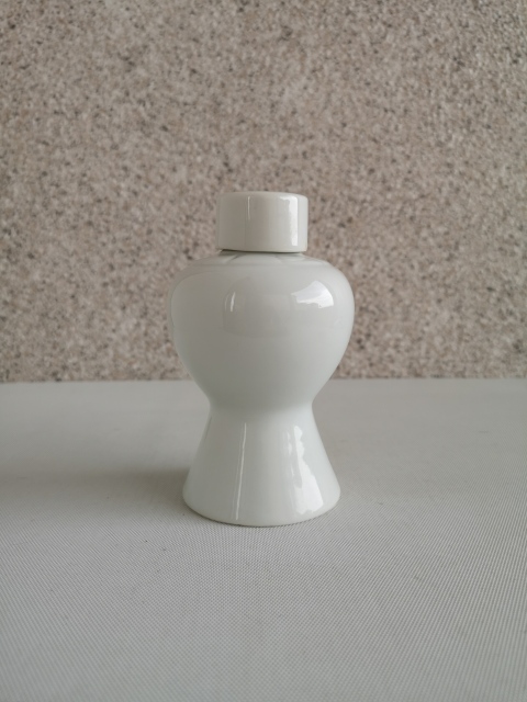 古玩陶瓷白釉梅瓶拍賣，當前價格220元