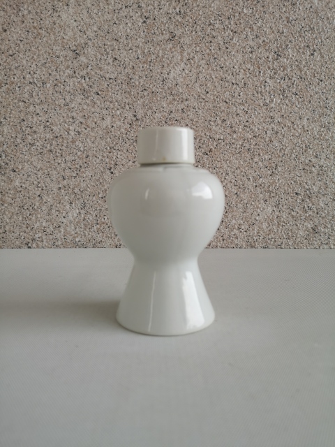 古玩陶瓷白釉梅瓶拍賣，當前價格220元