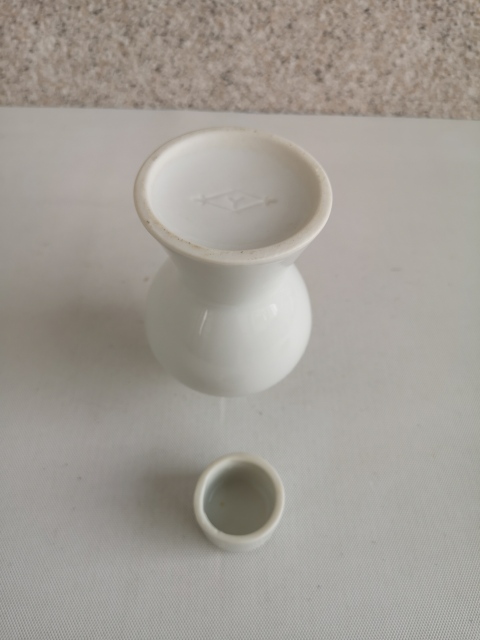 古玩陶瓷白釉梅瓶拍賣，當前價格220元