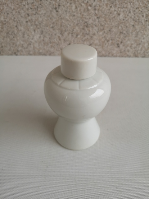 古玩陶瓷白釉梅瓶拍賣，當前價格220元