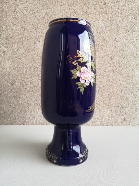 古玩陶瓷花鳥紋藍釉粉彩瓶拍賣,當前價格228元