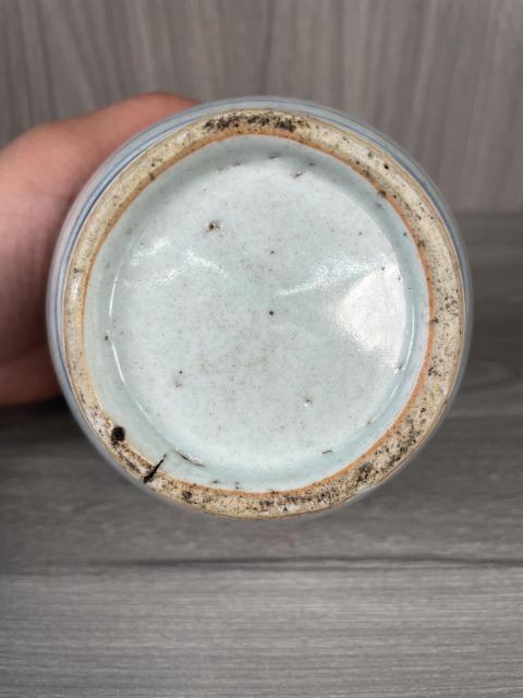 古玩陶瓷明崇禎 青花洞石三多花卉紋蓮子罐拍賣,當前價格8500元