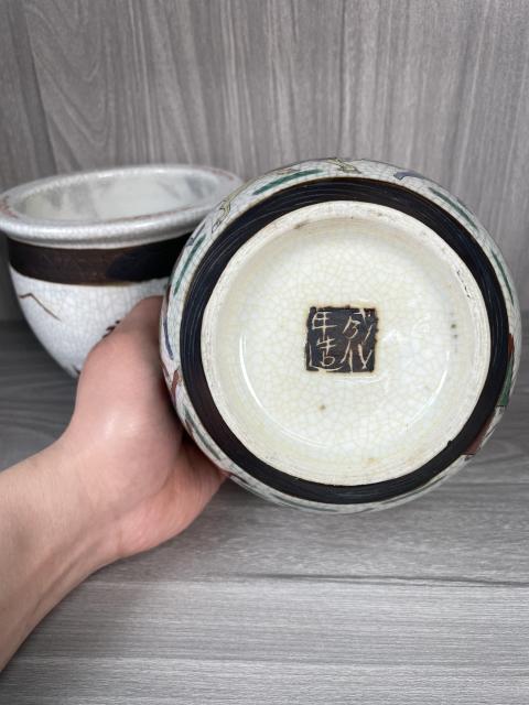 古玩陶瓷清末民初 精品哥釉粉彩刀馬人物圖案缸一對(duì)(文房器)拍賣,當(dāng)前價(jià)格3600元