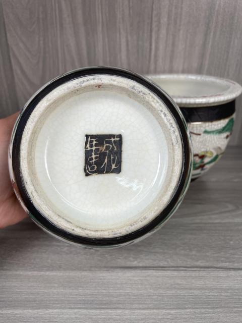古玩陶瓷清末民初 精品哥釉粉彩刀馬人物圖案缸一對(duì)(文房器)拍賣,當(dāng)前價(jià)格3600元