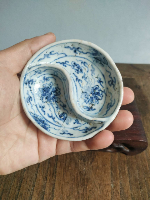 古玩陶瓷清康熙年制款青花纏枝花卉紋八卦型筆添拍賣,當前價格980元