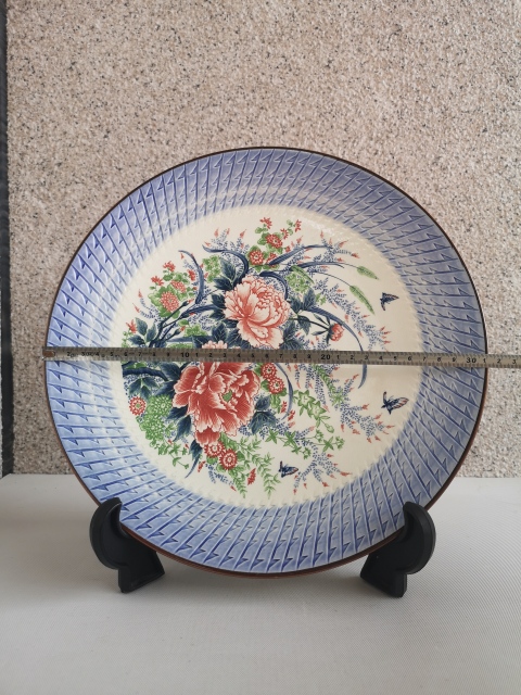 古玩陶瓷花蝶紋彩繪盤拍賣,當前價格350元