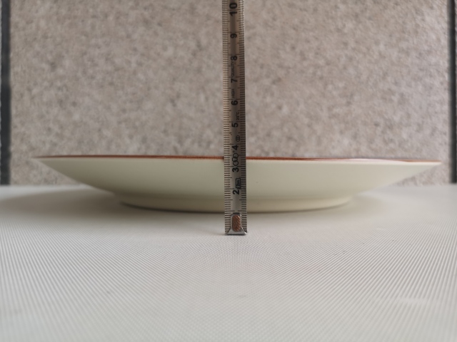古玩陶瓷花蝶紋彩繪盤拍賣,當前價格350元