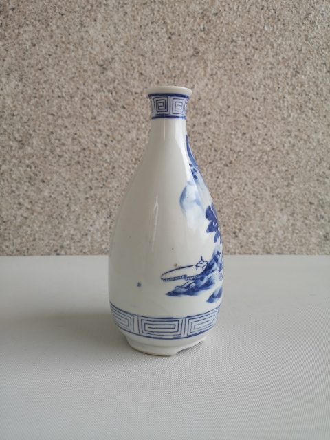 古玩陶瓷山水紋青花瓶拍賣，當前價格480元
