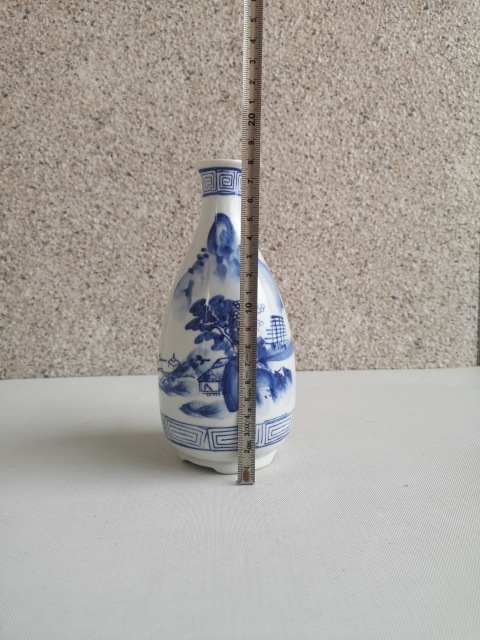 古玩陶瓷山水紋青花瓶拍賣，當前價格480元