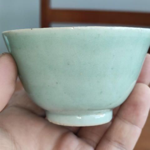 古玩陶瓷實物鑒定，清中期，豆青釉壓手杯，碟拍賣，當前價格699元