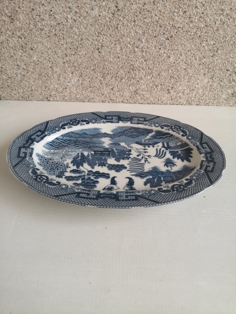 古玩陶瓷樓臺亭閣山水紋青花盤拍賣，當前價格480元