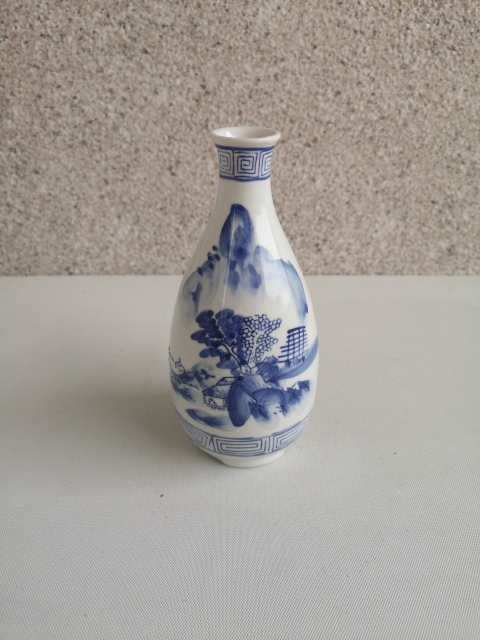 古玩陶瓷山水紋青花瓶拍賣，當前價格480元