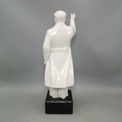 古玩陶瓷【實(shí)物保真】精品文革偉人白釉瓷塑拍賣(mài),當(dāng)前價(jià)格3100元