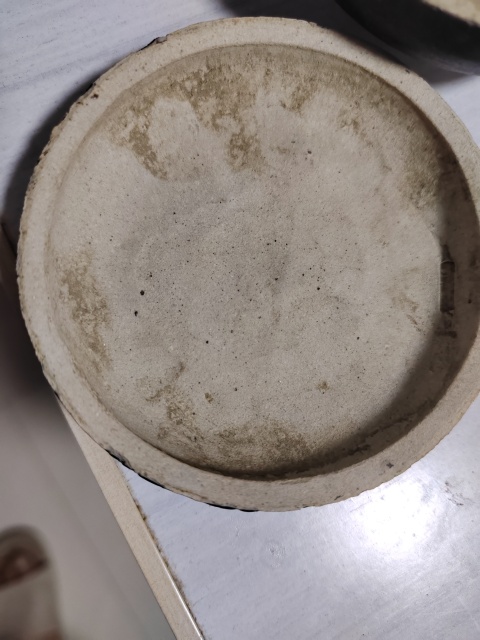 古玩陶瓷宋代吉州窯醬釉印花粉盒拍賣,當前價格3999元