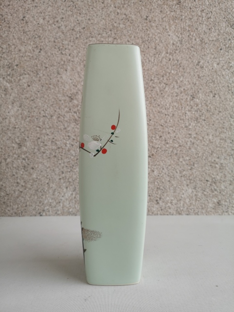 古玩陶瓷梅紋四方筒瓶拍賣，當(dāng)前價(jià)格350元