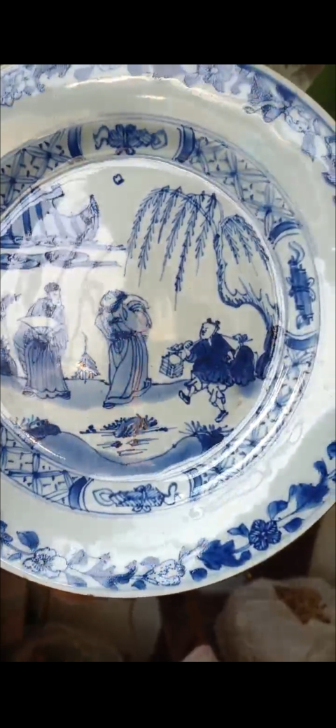 古玩陶瓷康熙·青花人物故事紋折沿盤真品鑒賞圖