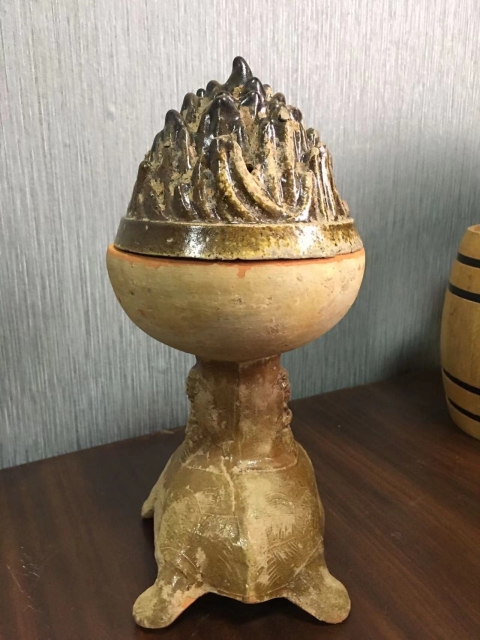 古玩陶瓷秦·龜熏拍賣，當前價格99999元