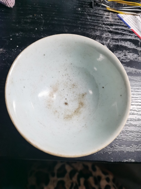古玩陶瓷清中期豆青碗拍賣(mài)，當(dāng)前價(jià)格499元