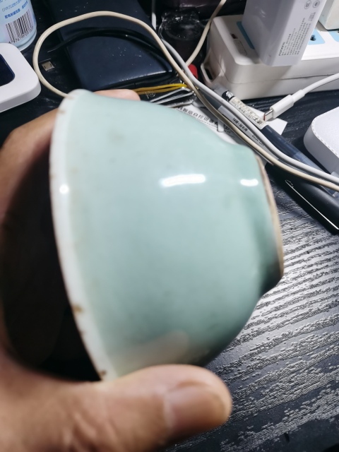 古玩陶瓷清中期豆青碗拍賣(mài)，當(dāng)前價(jià)格499元