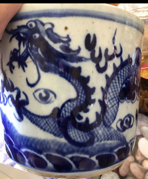 古玩陶瓷青花趕珠龍紋筒式爐拍賣,當前價格888元