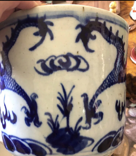 古玩陶瓷青花趕珠龍紋筒式爐拍賣,當前價格888元
