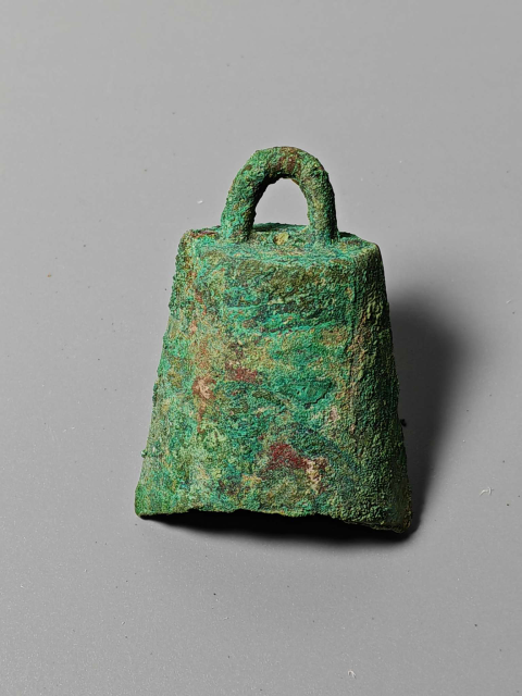 古玩銅器館藏級珍品秦漢小編鐘拍賣,當前價格1880元