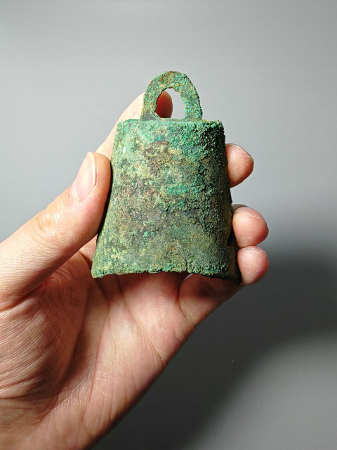 古玩銅器館藏級珍品秦漢小編鐘拍賣,當前價格1880元