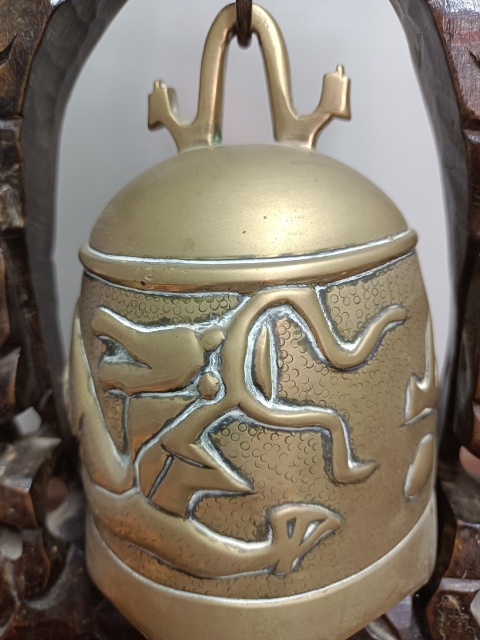 古玩陶瓷木鑲銀龍門銅鐘拍賣，當前價格3288元