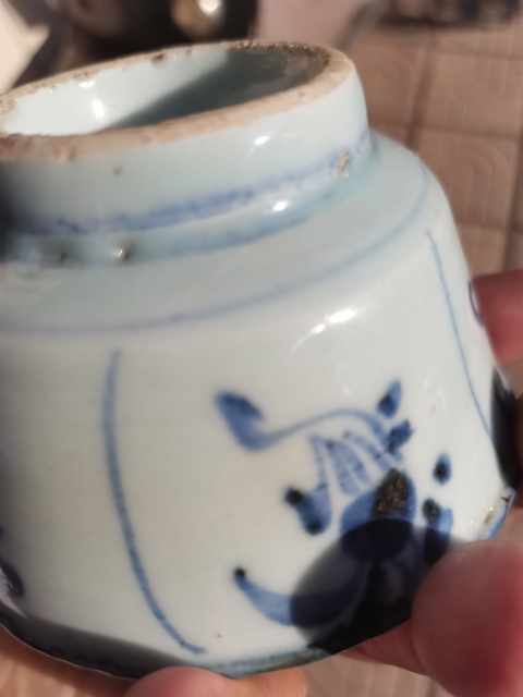 古玩陶瓷清代清早期青花花卉紋杯拍賣,當前價格799元
