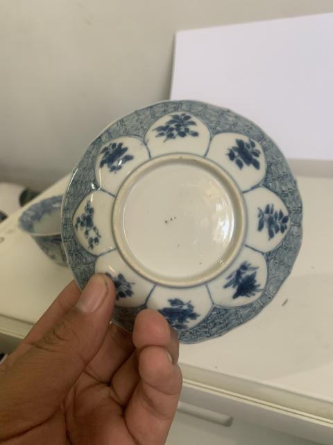 古玩陶瓷康熙青花侍女花卉盤拍賣，當(dāng)前價(jià)格2500元