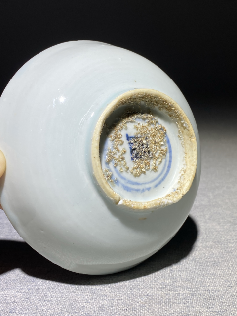 古玩陶瓷清早期青花鳳穿牡丹圖淺盤拍賣,當前價格688元