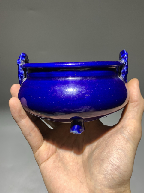 古玩陶瓷精品霽藍釉繩耳三足香爐拍賣,當前價格5888元