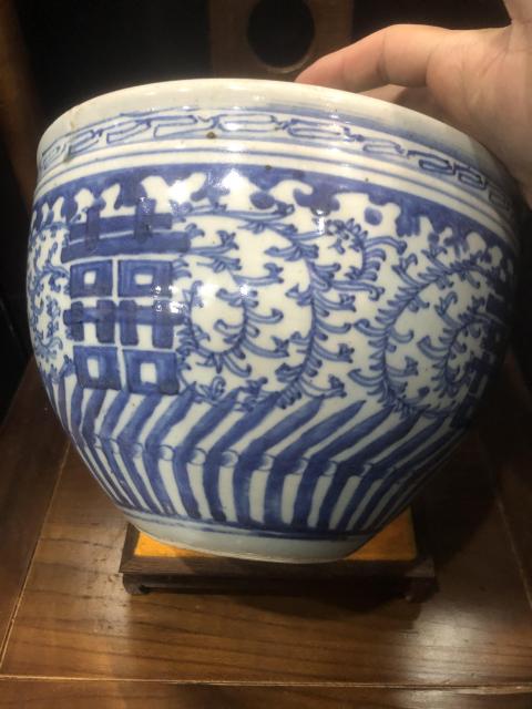 古玩陶瓷(新年放漏中)清中期-青花淡描-花卉紋喜字案缸拍賣,當前價格2952元