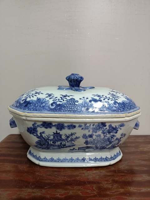 古玩陶瓷富貴長壽八方青花蓋盆拍賣,當前價格7888元