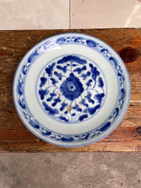 古玩陶瓷青花纏枝花卉紋盤拍賣，當前價格388元