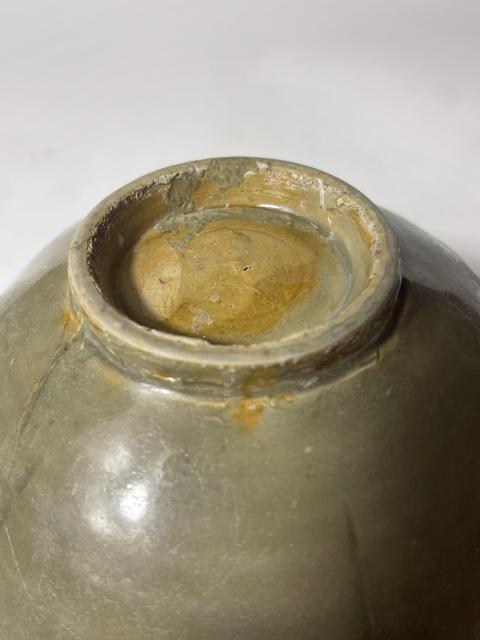 古玩陶瓷耀州窯青釉折沿碗拍賣,當(dāng)前價格2280元