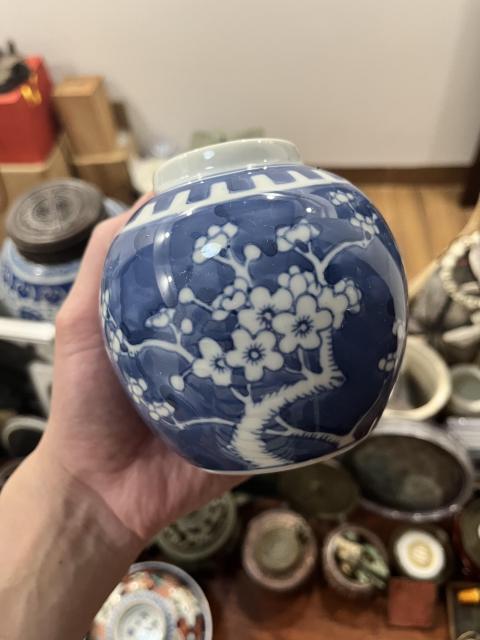 古玩陶瓷青花留白冰梅紋蓋罐拍賣，當前價格199元