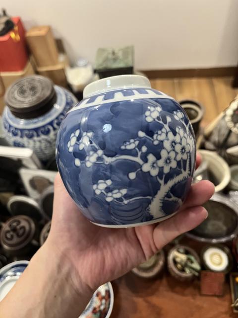 古玩陶瓷青花留白冰梅紋蓋罐拍賣，當前價格199元