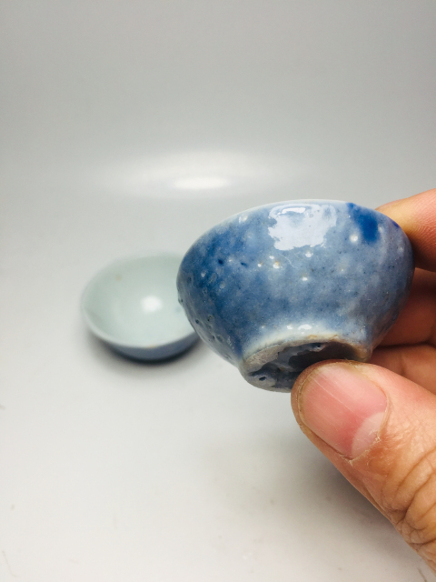 古玩陶瓷霽藍(lán)釉小杯一對(duì)拍賣(mài),當(dāng)前價(jià)格0元