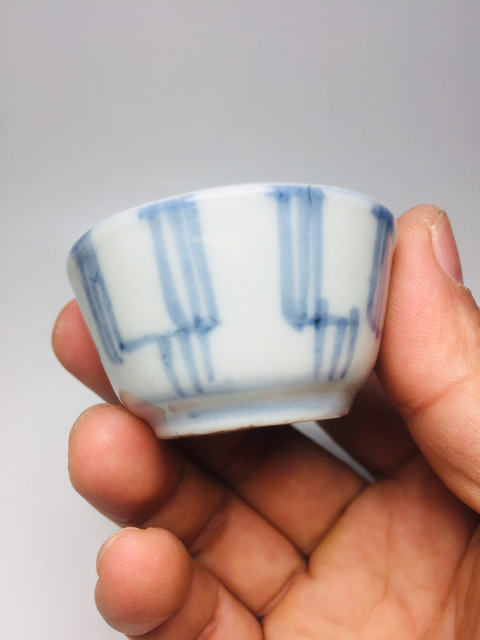 古玩陶瓷梵文杯拍賣,當前價格0元