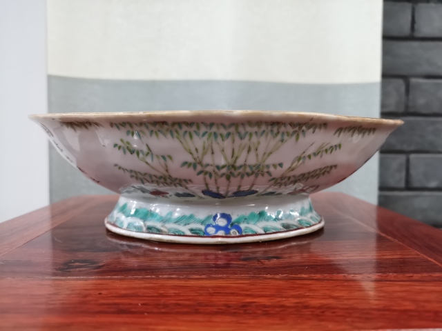 古玩陶瓷清中晚期竹林詩紋花鳥粉彩貢碗拍賣,當前價格3180元