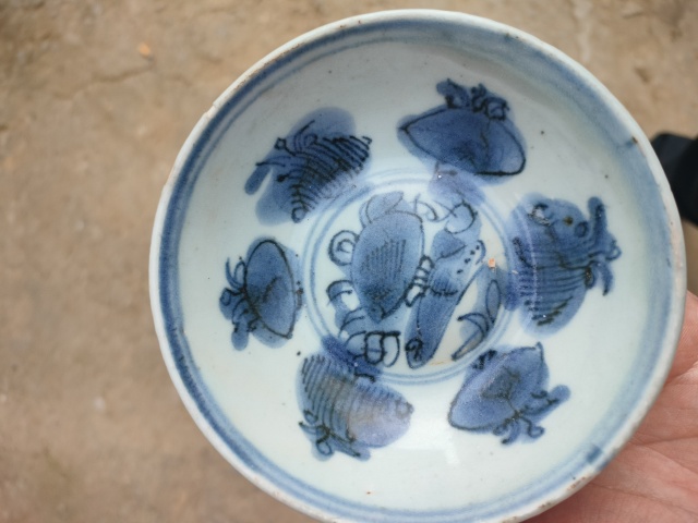 古玩陶瓷萬(wàn)歷青花花卉紋盤拍賣,當(dāng)前價(jià)格286元