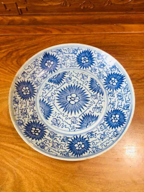 古玩陶瓷太陽花福字花卉紋青花紋大盤拍賣，當前價格0元