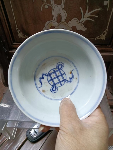 古玩陶瓷青花釉里紅獅子滾繡球紋折沿碗（已保真拍賣(mài)，當(dāng)前價(jià)格8888元