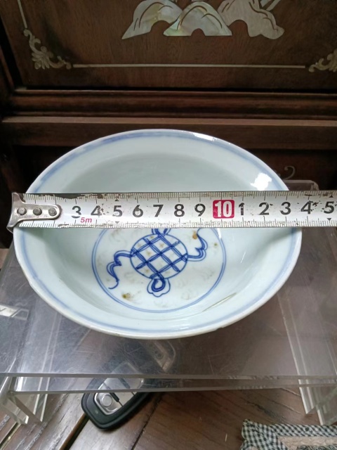 古玩陶瓷青花釉里紅獅子滾繡球紋折沿碗（已保真拍賣(mài)，當(dāng)前價(jià)格8888元