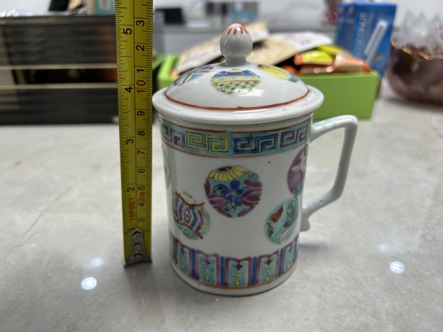 古玩陶瓷粉彩皮球花紋茶杯拍賣,當前價格650元