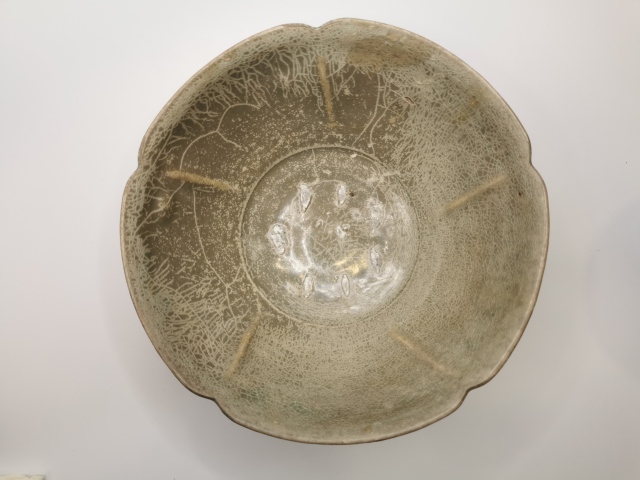 古玩陶瓷五代越窯青瓷葵口碗拍賣，當前價格15800元